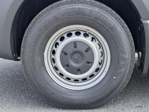 2026 Mercedes-Benz Sprinter 2500 Standard Roof