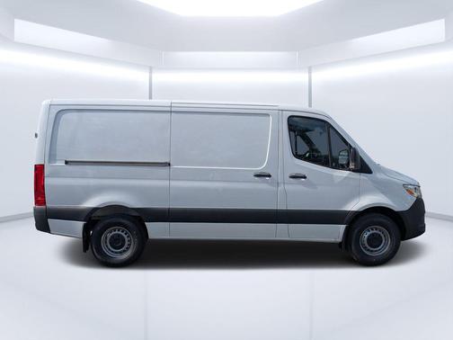 2026 Mercedes-Benz Sprinter 2500 Standard Roof