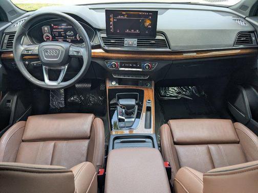 2023 Audi Q5 45 S line Prestige