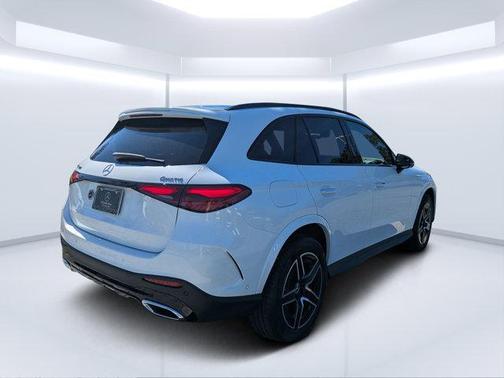 2026 Mercedes-Benz GLC 300 4MATIC