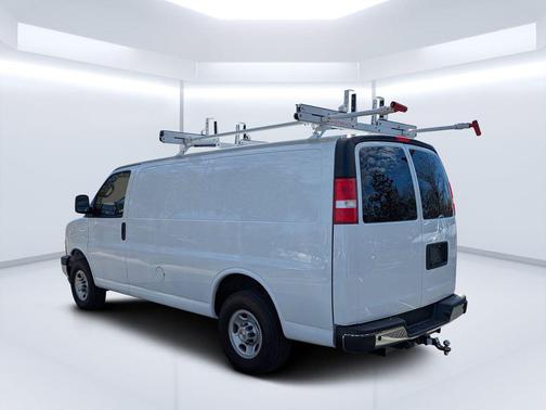 2024 Chevrolet Express 2500 RWD 2500 Regular Wheelbase WT