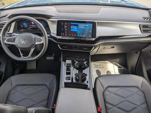 2024 Volkswagen Atlas Cross Sport 2.0T SE w/Technology 4MOTION