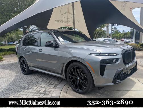 Skyscraper Grey Metallic 2026 BMW X7 M60i