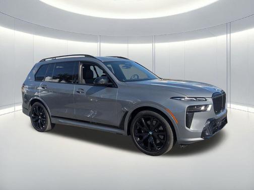 Gray Metallic 2026 BMW X7 M60i