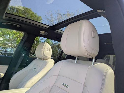 Obsidian Black Metallic 2023 Mercedes-Benz AMG GLS 63 Base