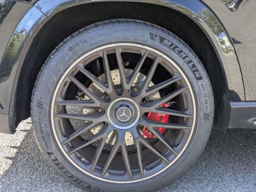 Obsidian Black Metallic 2023 Mercedes-Benz AMG GLS 63 Base