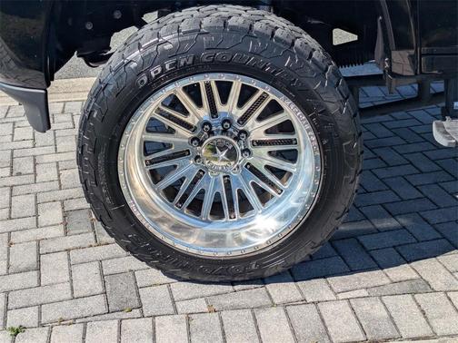 2019 RAM 2500 Laramie Crew Cab 4x4 6'4' Box
