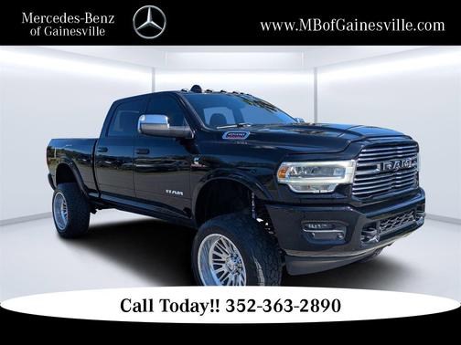 2019 RAM 2500 Laramie Crew Cab 4x4 6'4' Box