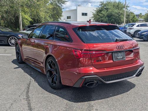 Grenadine Red Metallic 2025 Audi RS 6 Avant 4.0T