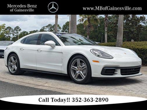 2019 Porsche Panamera 4
