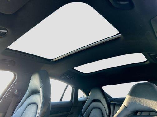 2019 Porsche Panamera 4