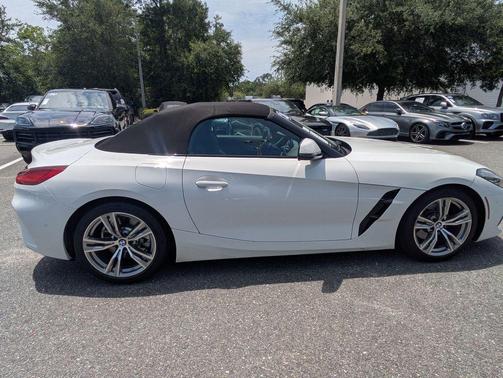 Alpine White 2026 BMW Z4 sDrive30i