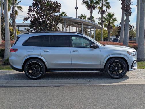2026 Mercedes-Benz GLS 450 4MATIC