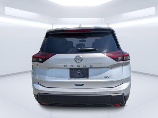 Brilliant Silver Metallic 2024 Nissan Rogue SV