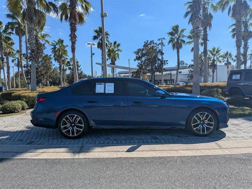 2023 BMW 760 i xDrive