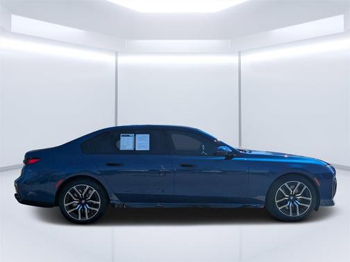 2023 BMW 760 i xDrive