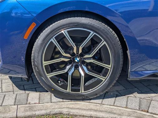 2023 BMW 760 i xDrive