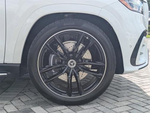 2025 Mercedes-Benz GLS 450 4MATIC