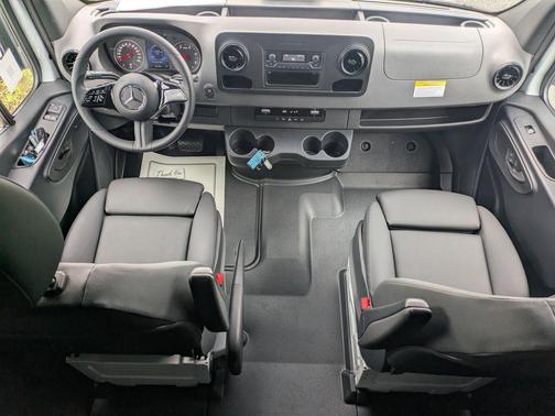 2025 Mercedes-Benz Sprinter 2500 High Roof