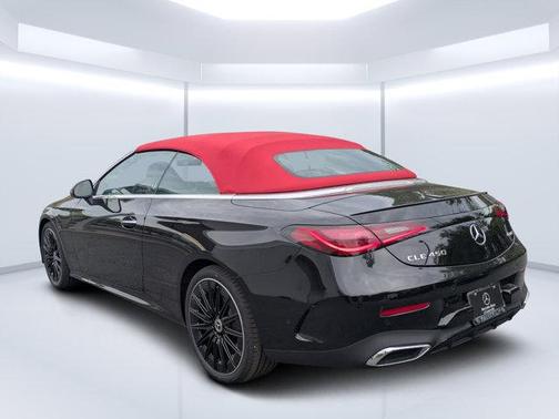 Obsidian Black Metallic 2026 Mercedes-Benz CLE 450 4MATIC