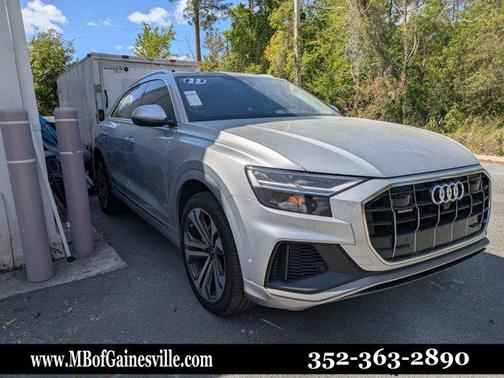 Florett Silver Metallic 2022 Audi Q8 55 Premium Plus