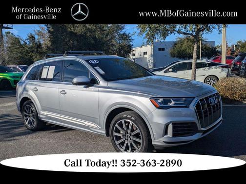 2022 Audi Q7 45 Premium Plus