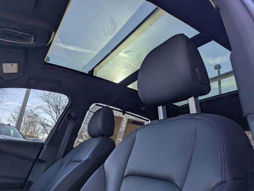 2022 Audi Q7 45 Premium Plus