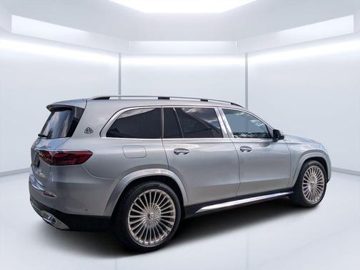 2026 Mercedes-Benz Maybach GLS 600 4MATIC