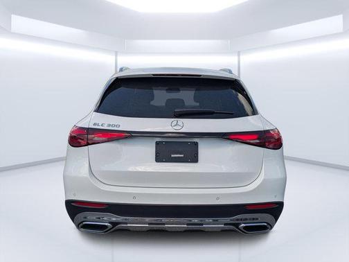 2025 Mercedes-Benz GLC 300 Base