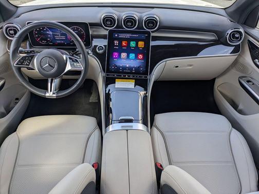 2025 Mercedes-Benz GLC 300 Base