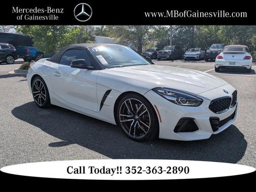 Alpine White 2022 BMW Z4 M40i