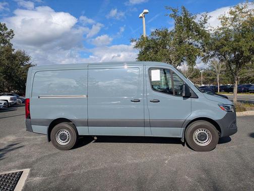 2025 Mercedes-Benz Sprinter 2500 Standard Roof