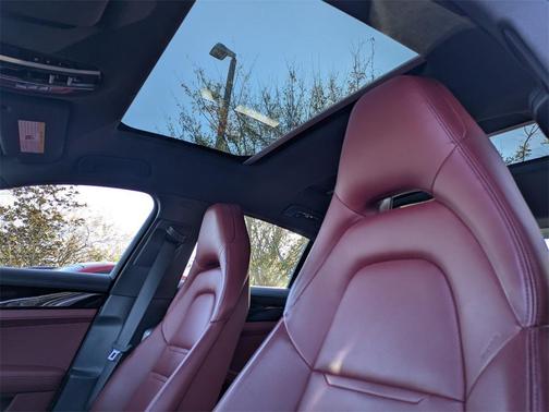 2018 Porsche Panamera 4S