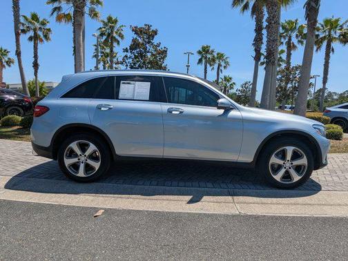 2017 Mercedes-Benz GLC 300 4MATIC