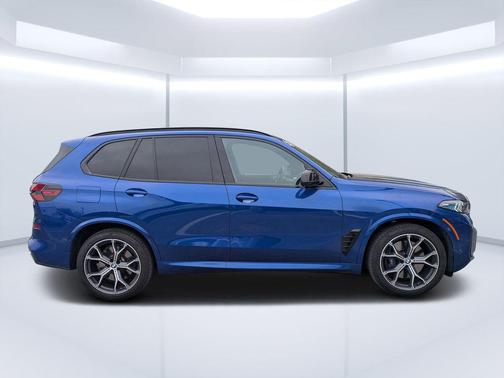 2026 BMW X5 M60i