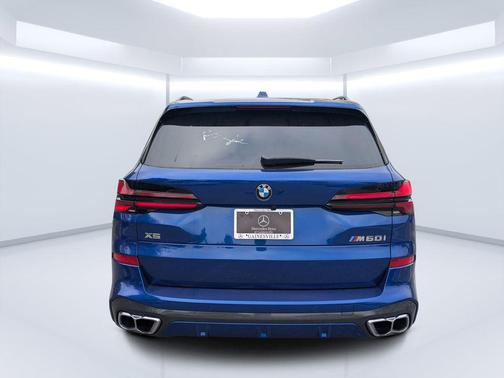 2026 BMW X5 M60i