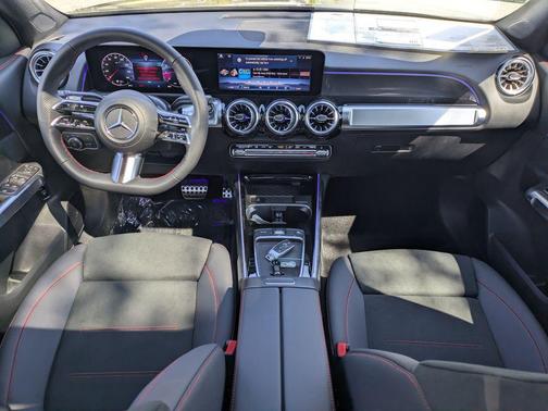 2026 Mercedes-Benz GLB 250 Base