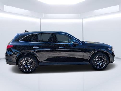 2026 Mercedes-Benz GLC 300 Base