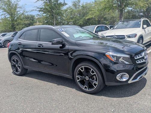 Night Black 2018 Mercedes-Benz GLA 250 Base