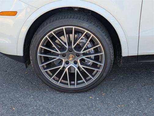 2021 Porsche Cayenne Cayenne