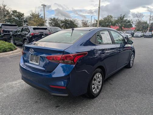 2022 Hyundai Accent SE