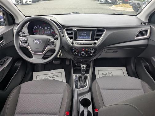 2022 Hyundai Accent SE