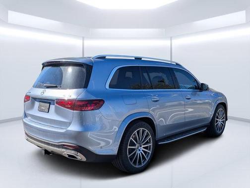 2026 Mercedes-Benz GLS 450 4MATIC