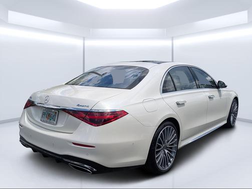 MANUFAKTUR Diamond White 2023 Mercedes-Benz S-Class 4MATIC