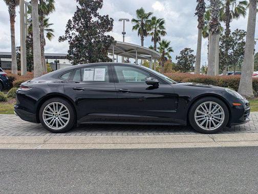 2021 Porsche Panamera Base