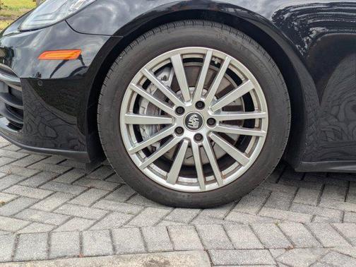 2021 Porsche Panamera Base