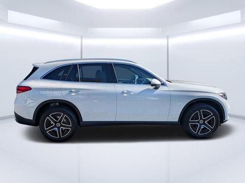 2026 Mercedes-Benz GLC 300 Base