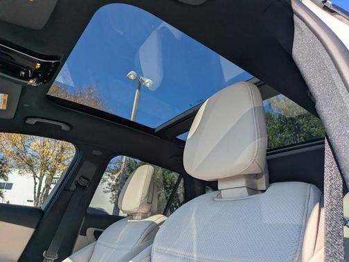 2026 Mercedes-Benz GLC 300 Base