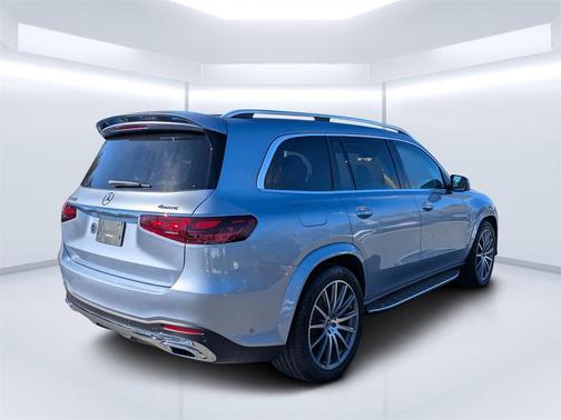 2026 Mercedes-Benz GLS 450 4MATIC