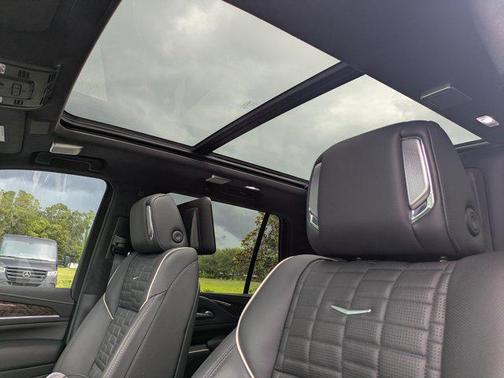 2024 Cadillac Escalade Sport Platinum
